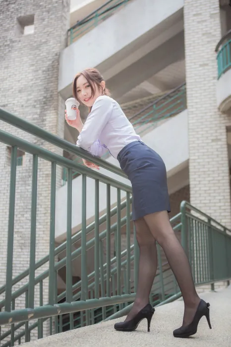 [Mzsock] NO.164 Lin Hua OL uniform high heels and beautiful legs street photography#[42P]-8