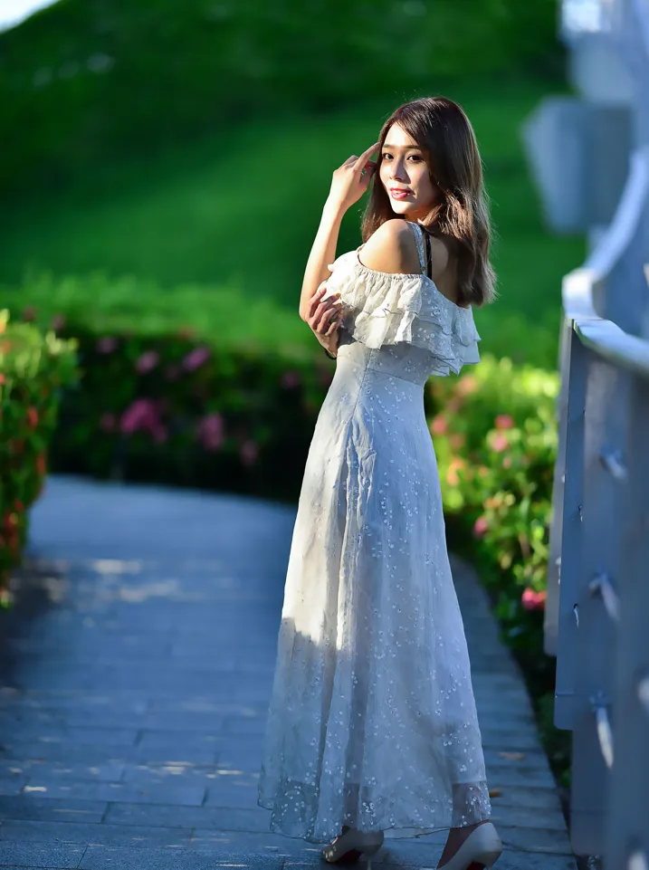 [Mzsock] NO.200 vivi Cao Yuanyuan suspender high-slit long skirt with high heels and beautiful legs street photography#[105P]-104